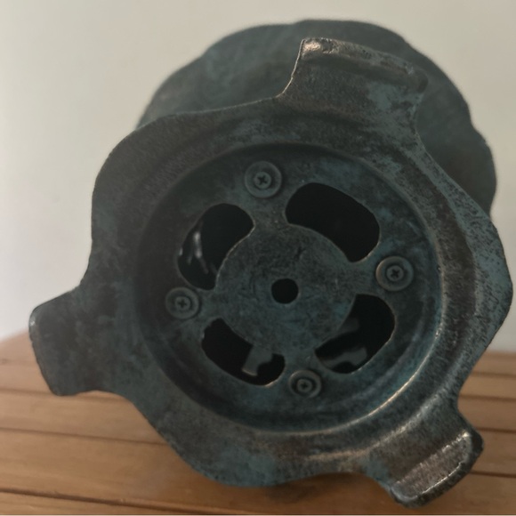 Vintage Cast Iron Japanese Asian Pagoda  Lantern Garden Decor - Picture 11 of 12